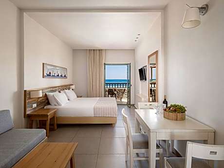 Studio with Sea View