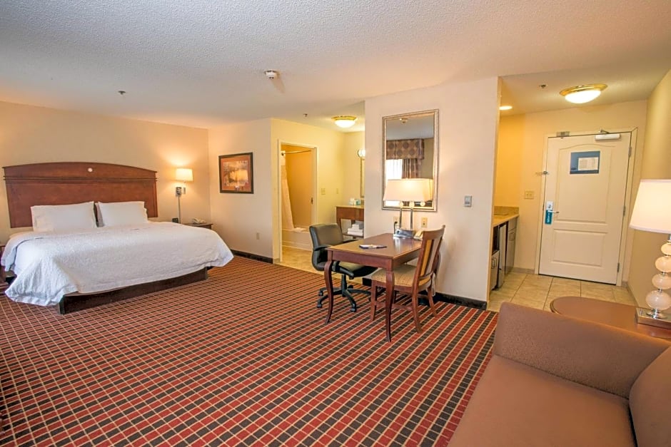 Hampton Inn By Hilton & Suites Dayton-Airport