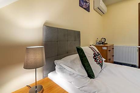 Single Room with Private Bathroom