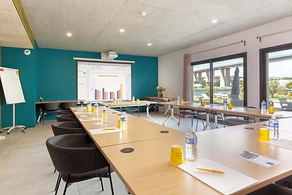 Golden Tulip Hotel & Rooftop Martigues Provence