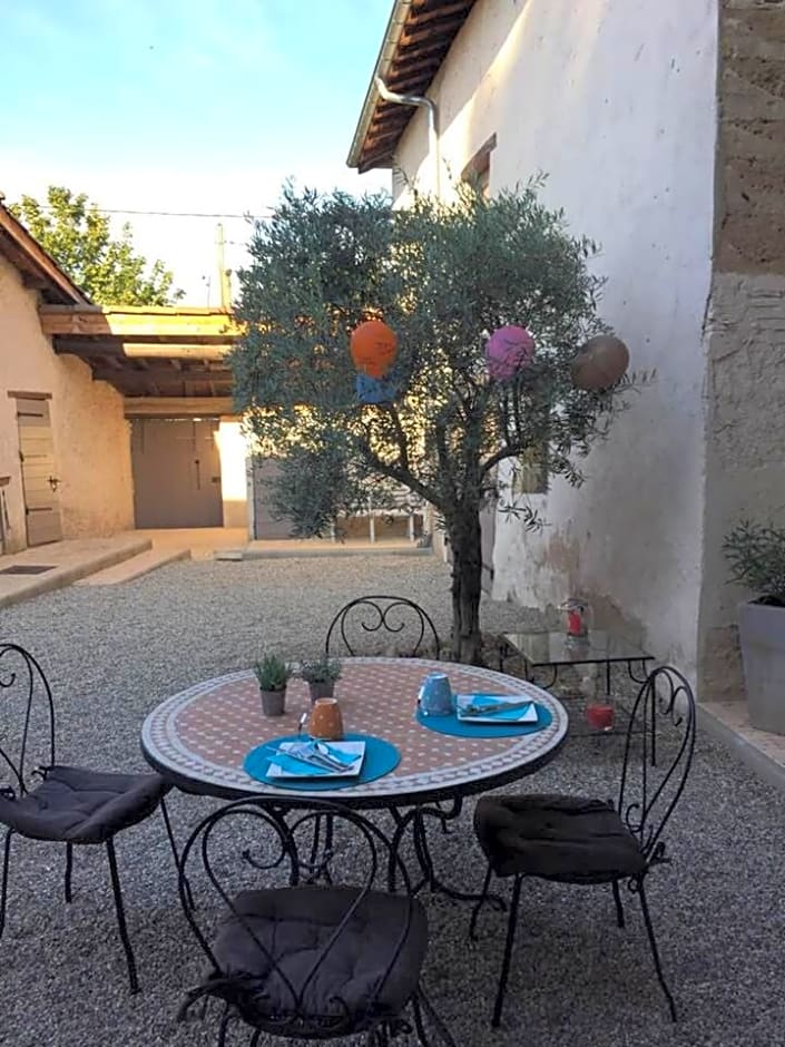 La Grange de la Batone - Bed and Breakfast