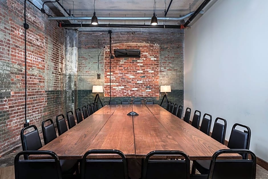 Moxy by Marriott Chattanooga Downtown