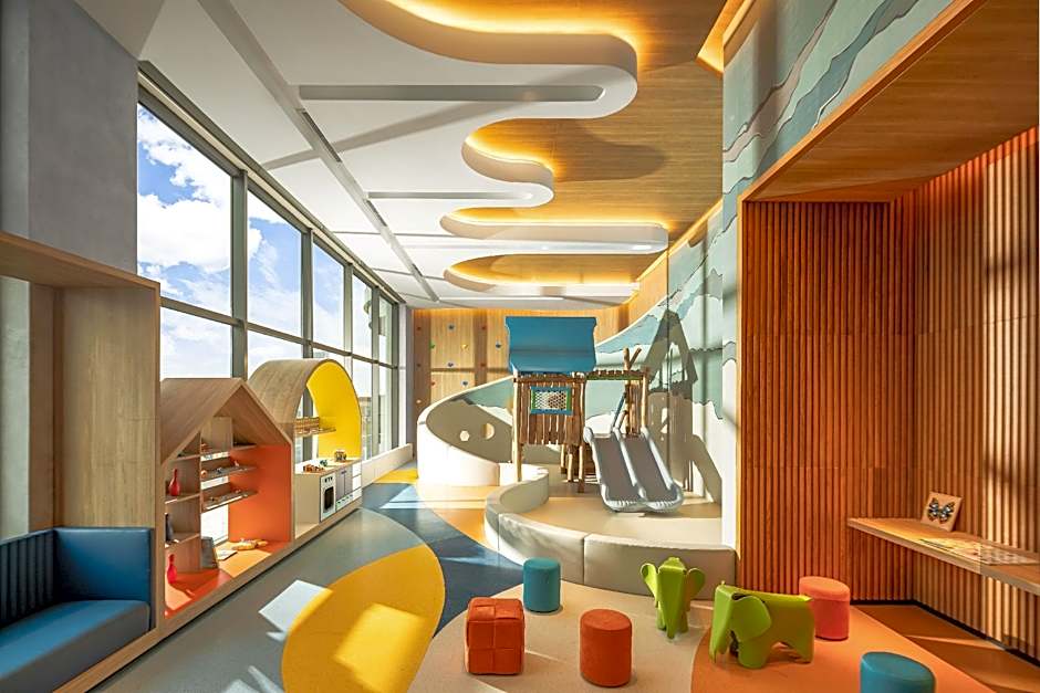 Citadines Marina Halong