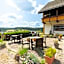 Auerhahn Bed and Breakfast - Black Forest - Waldhotel