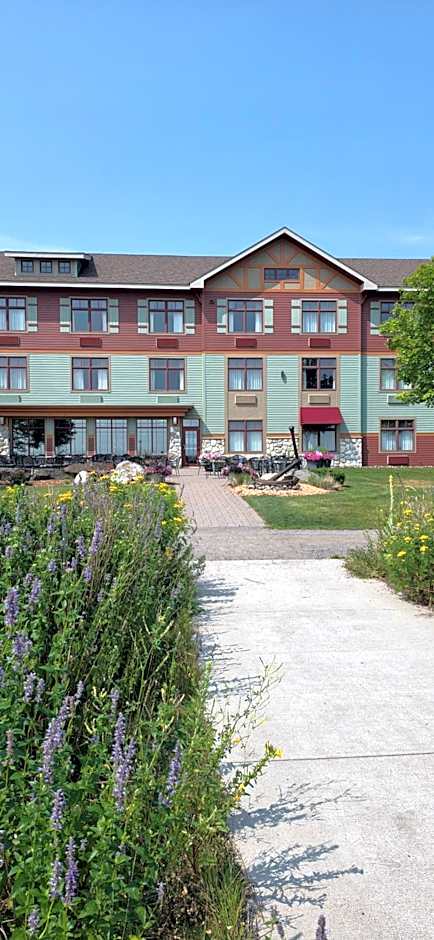 Canal Park Lodge