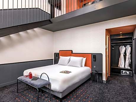 Privilege Junior King Suite