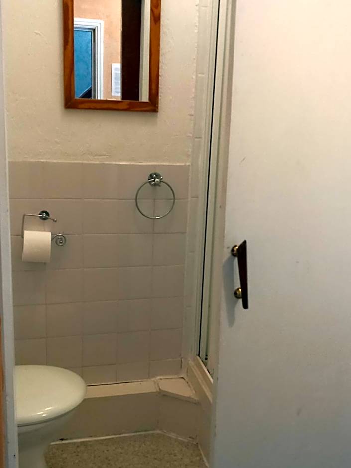 My Adam Hotel