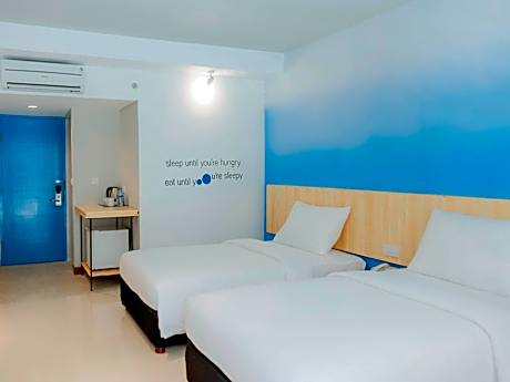 Superior Twin Room with Balcony