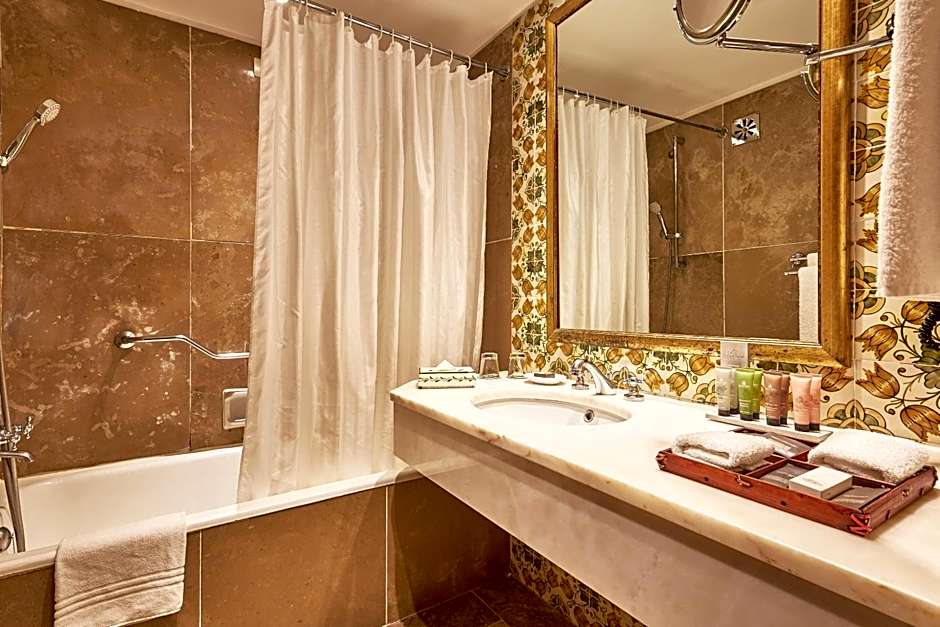 Dona Filipa Hotel