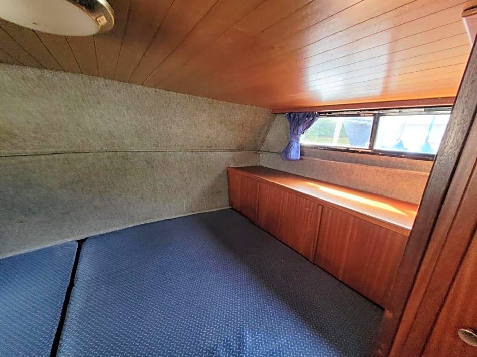 Amsterdam Boat & Breakfast