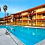 Quality Inn & Suites Bakersfield