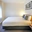 ibis Melbourne Hotel and Apartments
