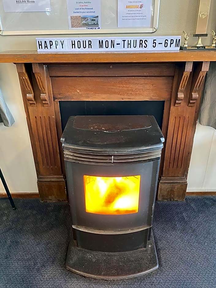 Hokitika Pioneer Hotel