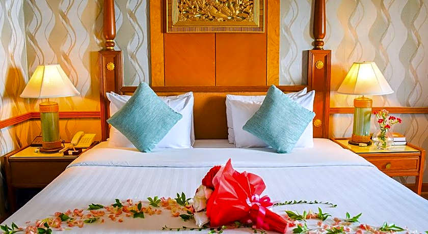 Asia Pattaya Hotel (SHA Extra Plus)