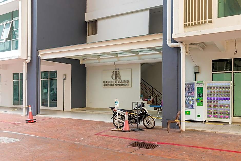 Boulevard Service Apartment KL by Airhost