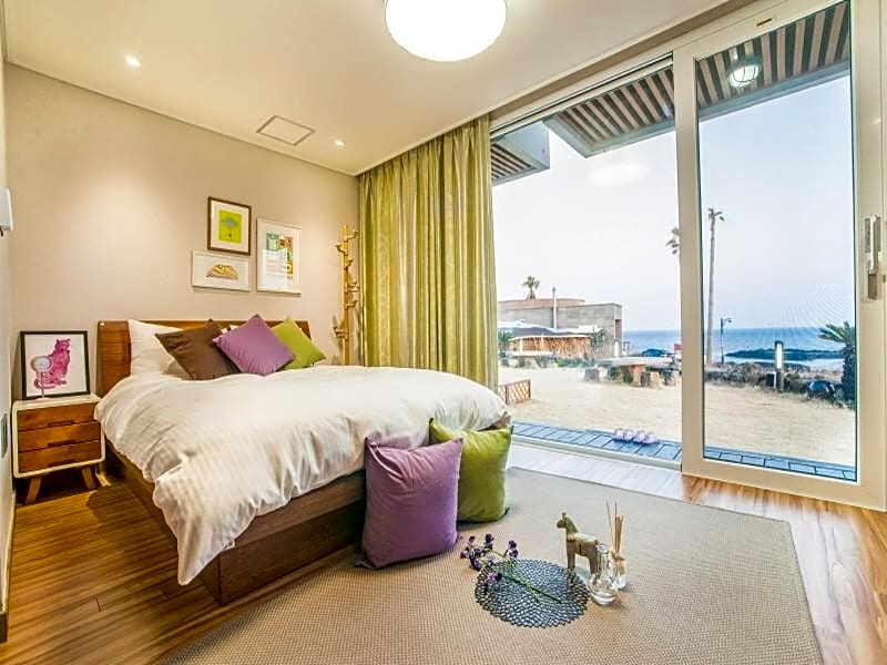 Jeju Solarseado Pension