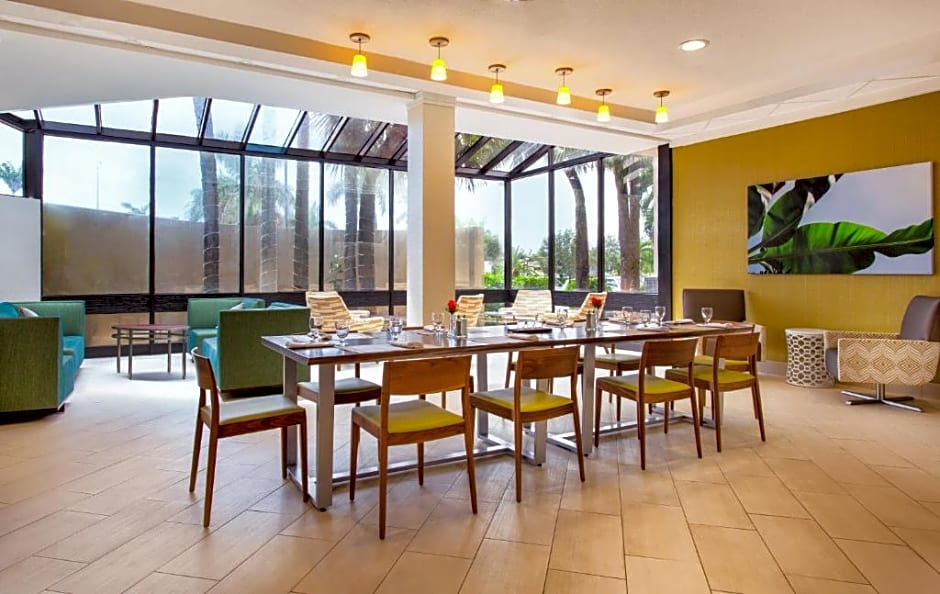 HOLIDAY INN MIAMI WEST - HIALEAH GARDENS By IHG
