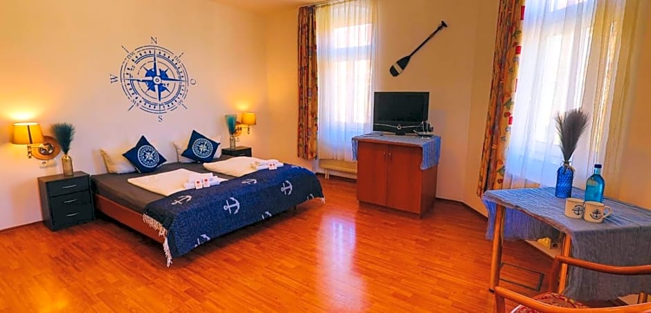Ryde & Hyde Budget Hotel