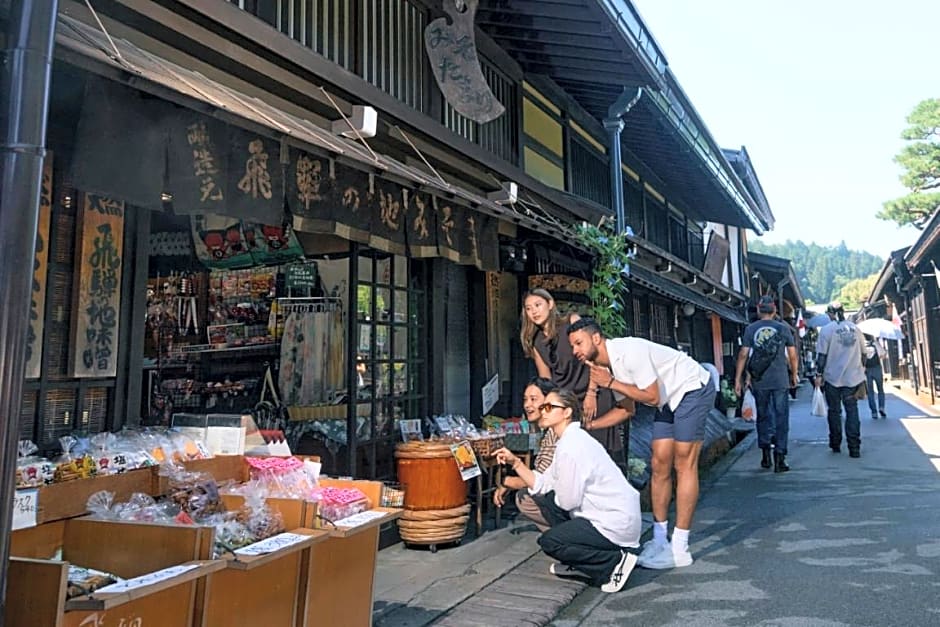 FAV LUX Hida Takayama
