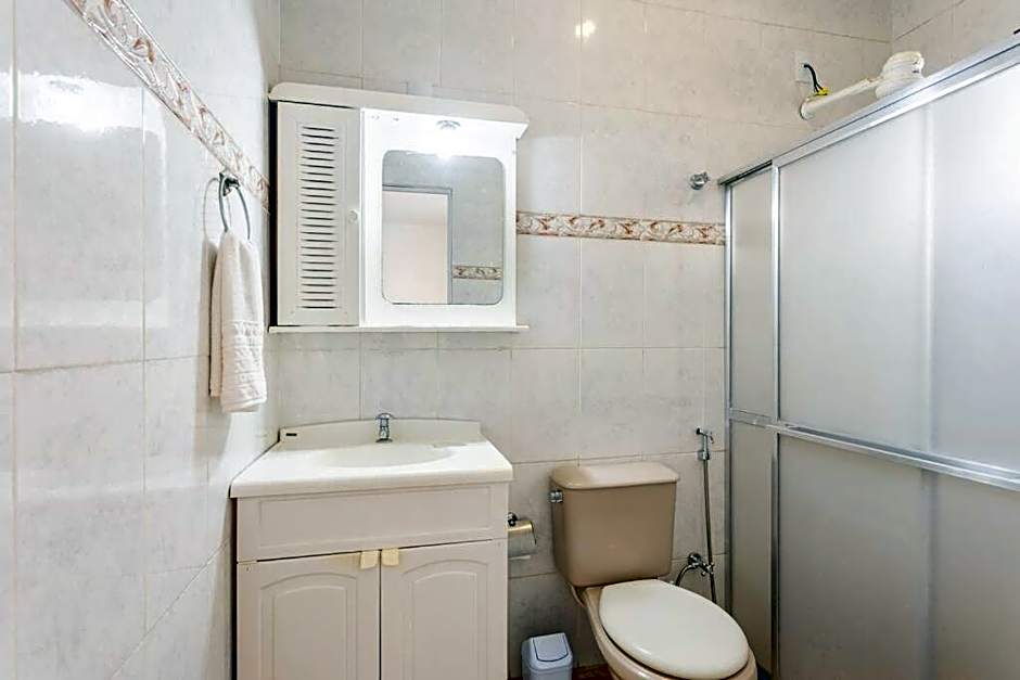 Casa com piscina em Piratininga