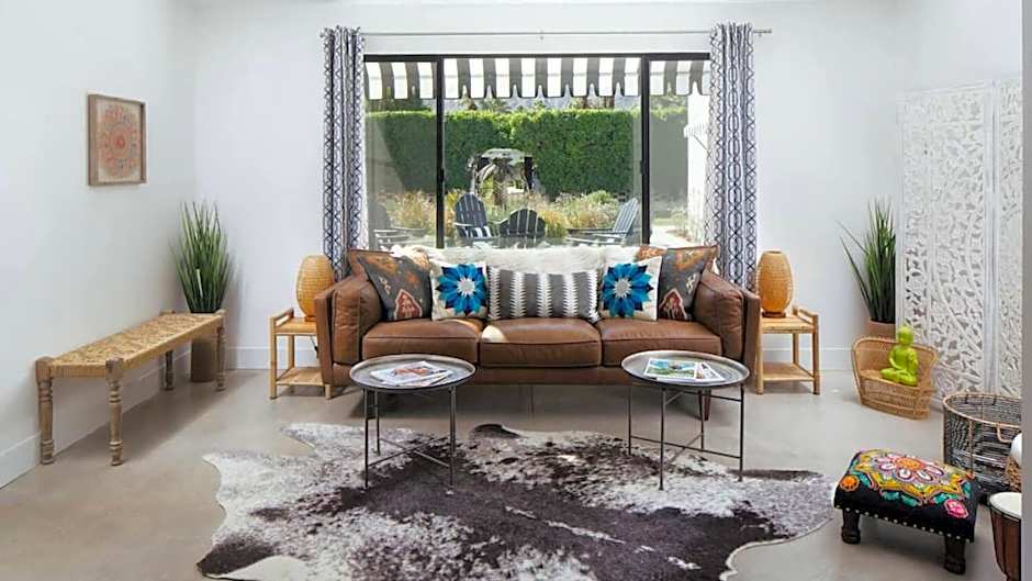 Hotel El Cid by AvantStay 16 OCC Full Hotel Buyout in Palm Springs w Pool