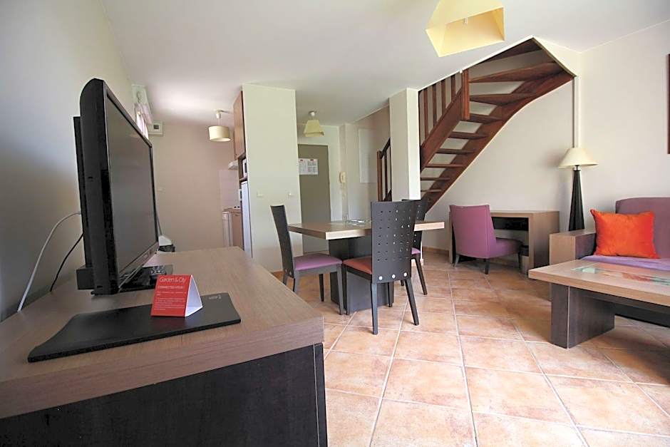 Park & Suites Village Aix-Le Rousset