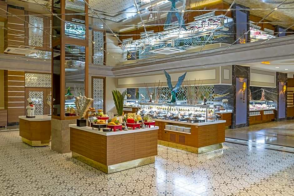 Royal Holiday Palace