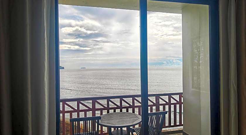 Sabah Beach Villas & Suites