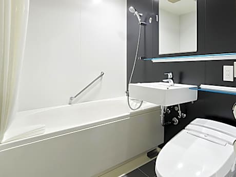 Superior Twin Room with Extra Bed - Non-Smoking