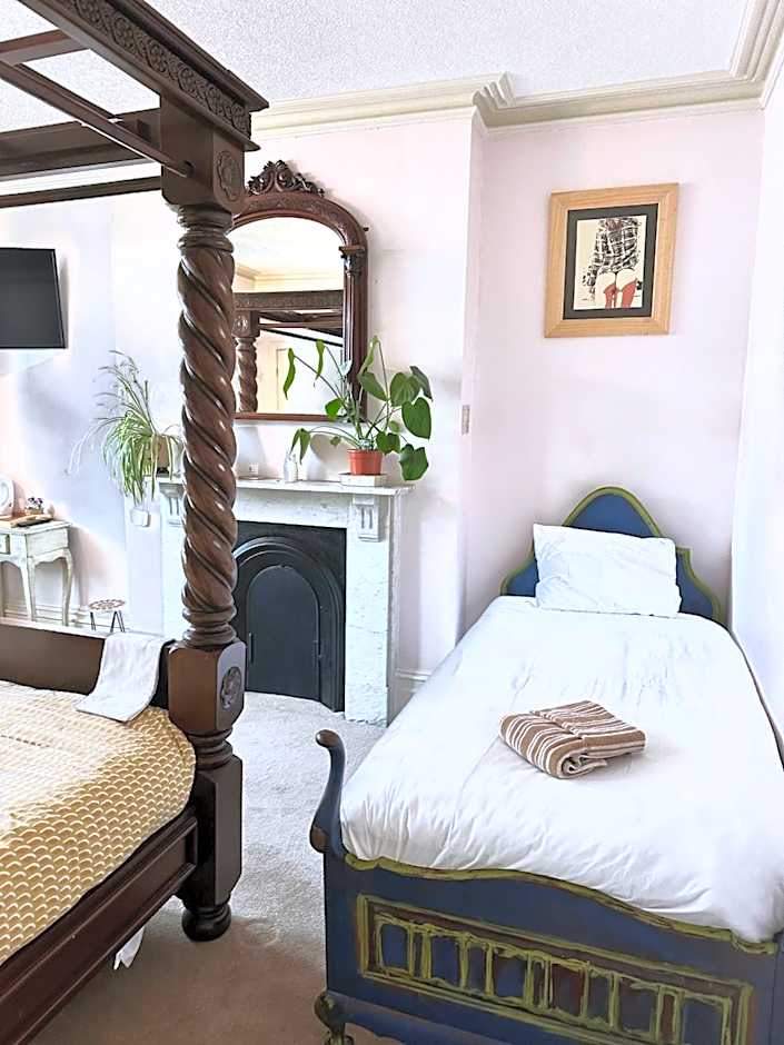 The Boho - 4 min walk to beach & town