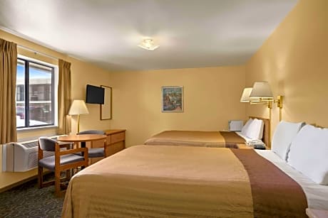 1 King Bed Deluxe Non-Smoking