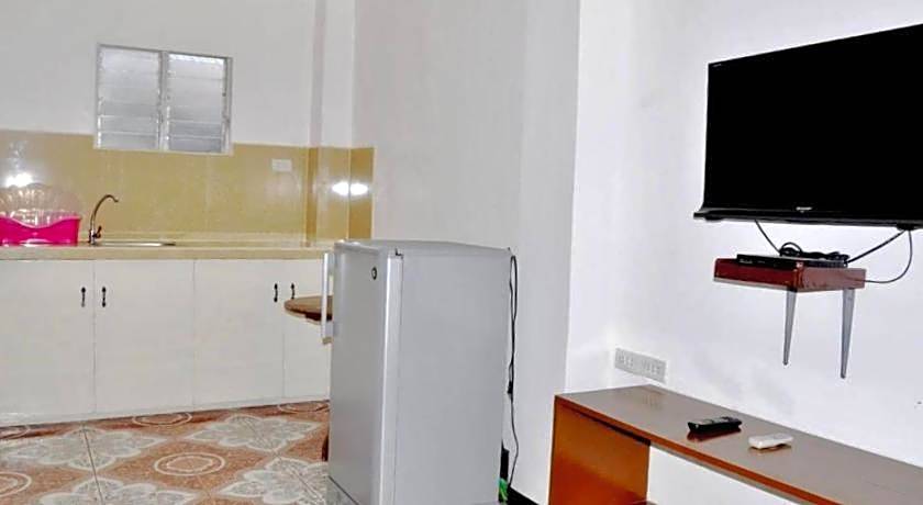 Nanette's Tourist Inn