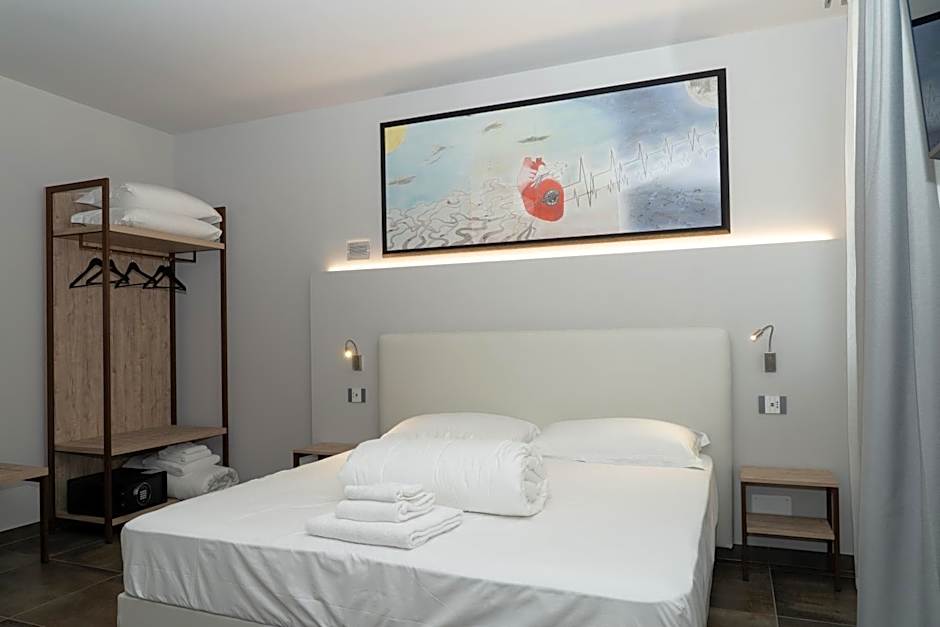 Foto 1 dari 6 — 1 Double Bed or 2 Beds, Accessible