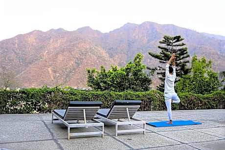 Swiss Cottage and Spa by Salvus