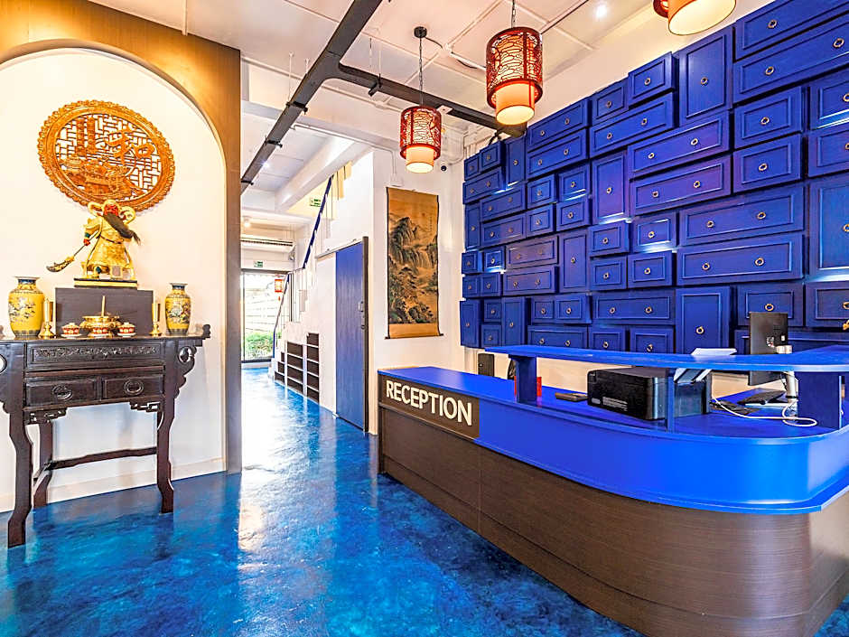 Marco Polo Phuket Poshtel & Bistro