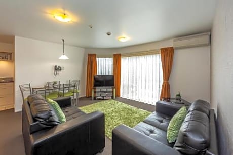 Two-Bedroom Spa Apartment