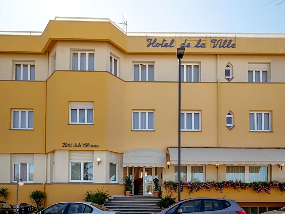 Hotel de la Ville