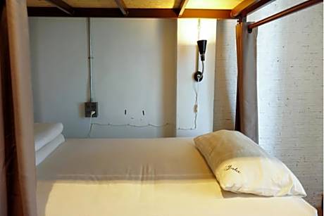 Superior Family Room with external private bathroom