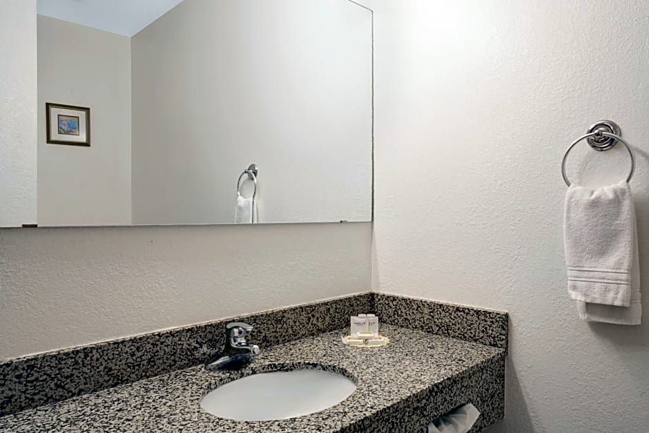 Antelope Inn & Suites