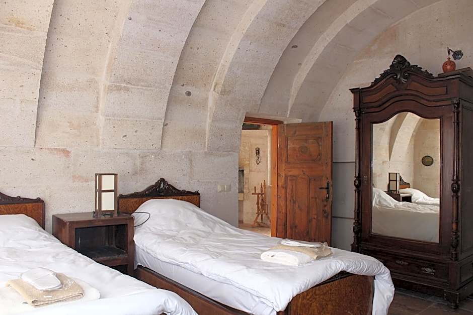 Cappadocia Eagle Cave Inn