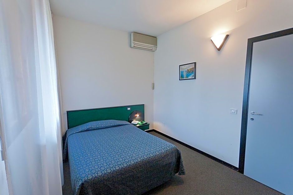 Hotel Campana