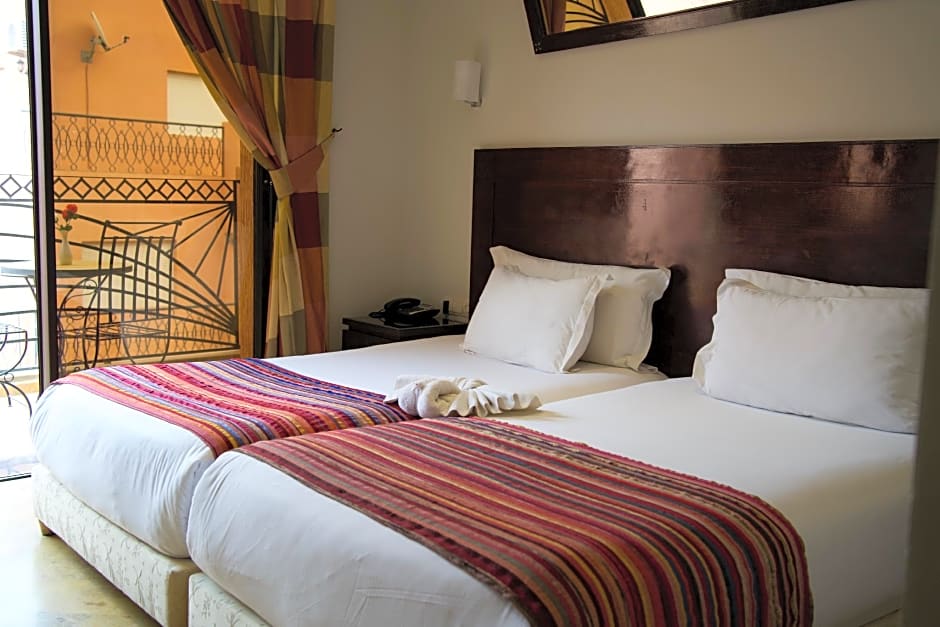 Hote les trois palmiers