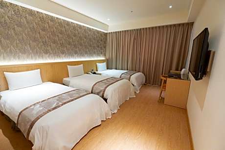 Triple Room