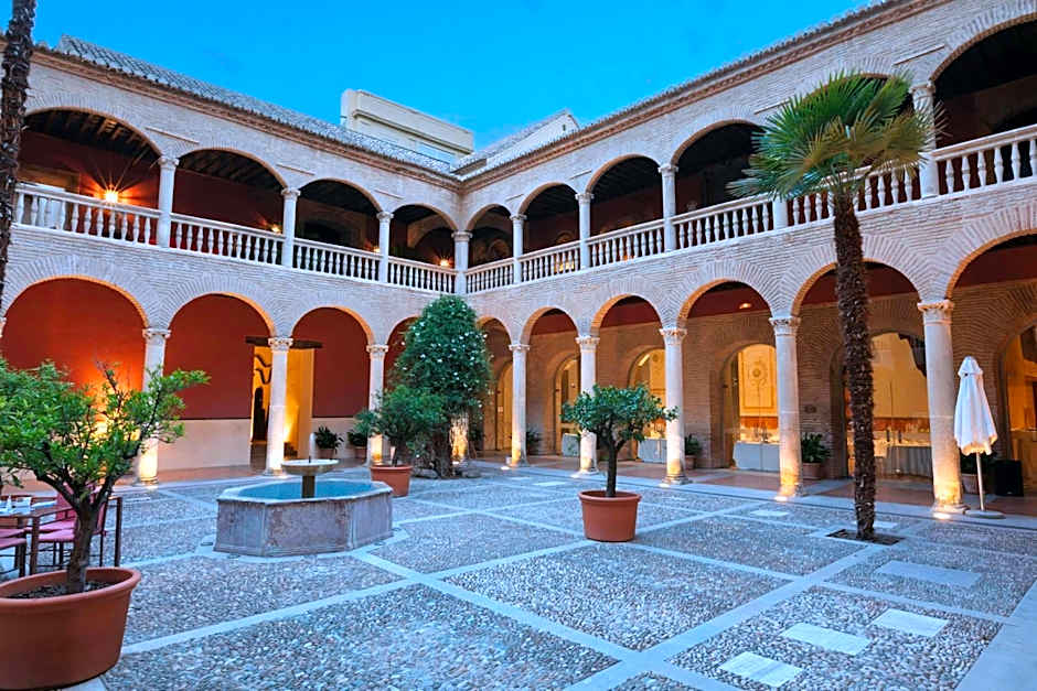 AC Palacio de Santa Paula Autograph Collection