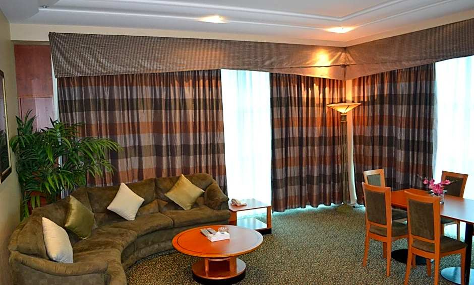 Gulf Court Hotel