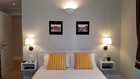 Roman Suite Guest House