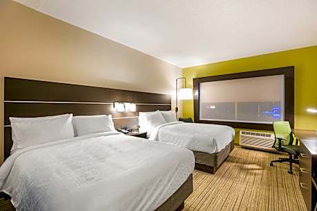 2 Queen Beds Standard