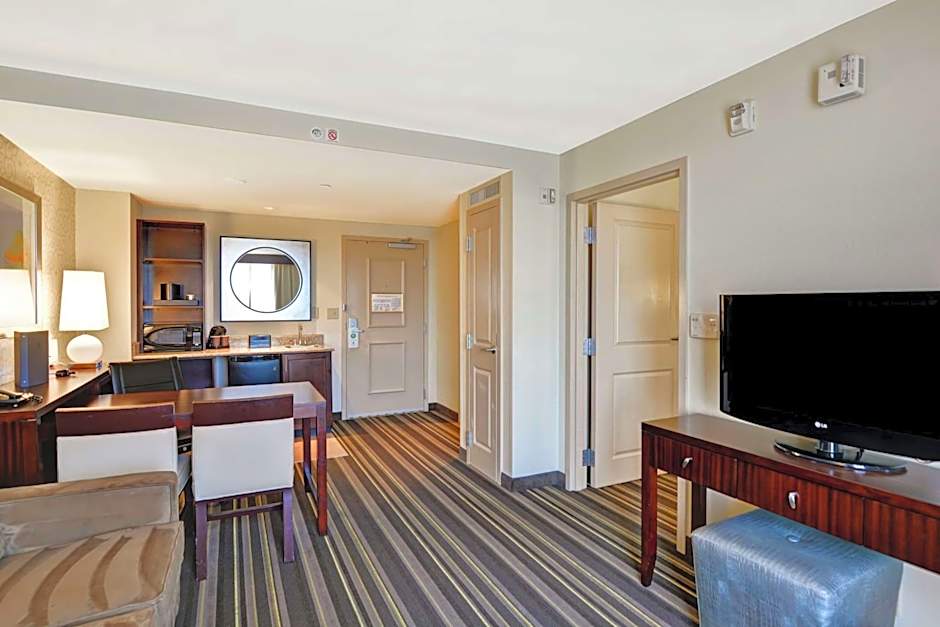 Embassy Suites By Hilton Savannah Airport