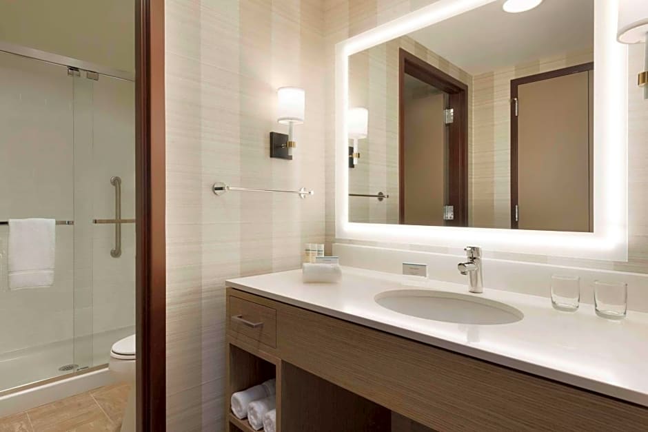 Homewood Suites by Hilton Chicago West Loop