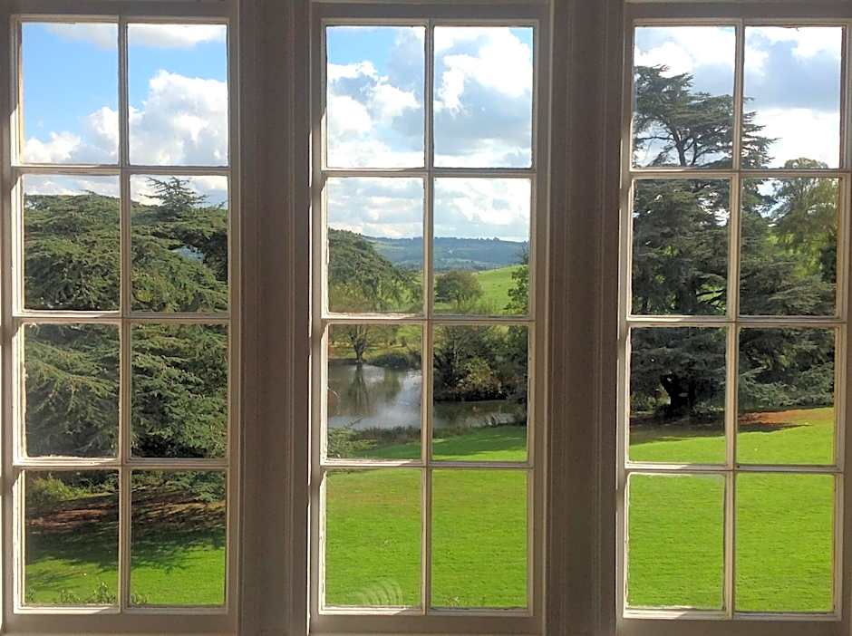 Dumbleton Hall Hotel